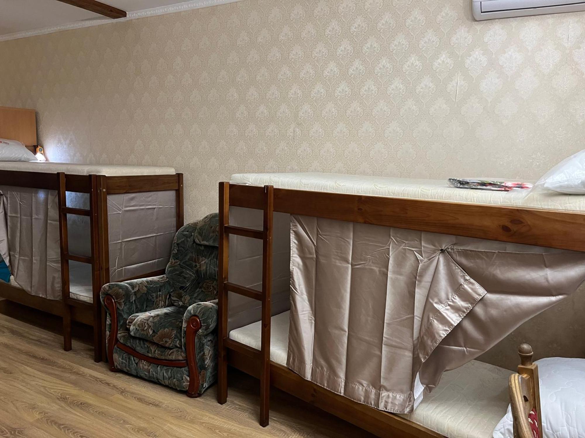 Ararat-Osokorki Hostel 基輔 外观 照片