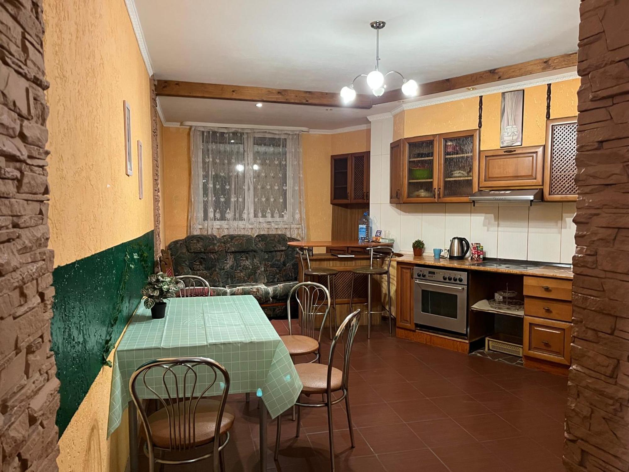 Ararat-Osokorki Hostel 基輔 外观 照片